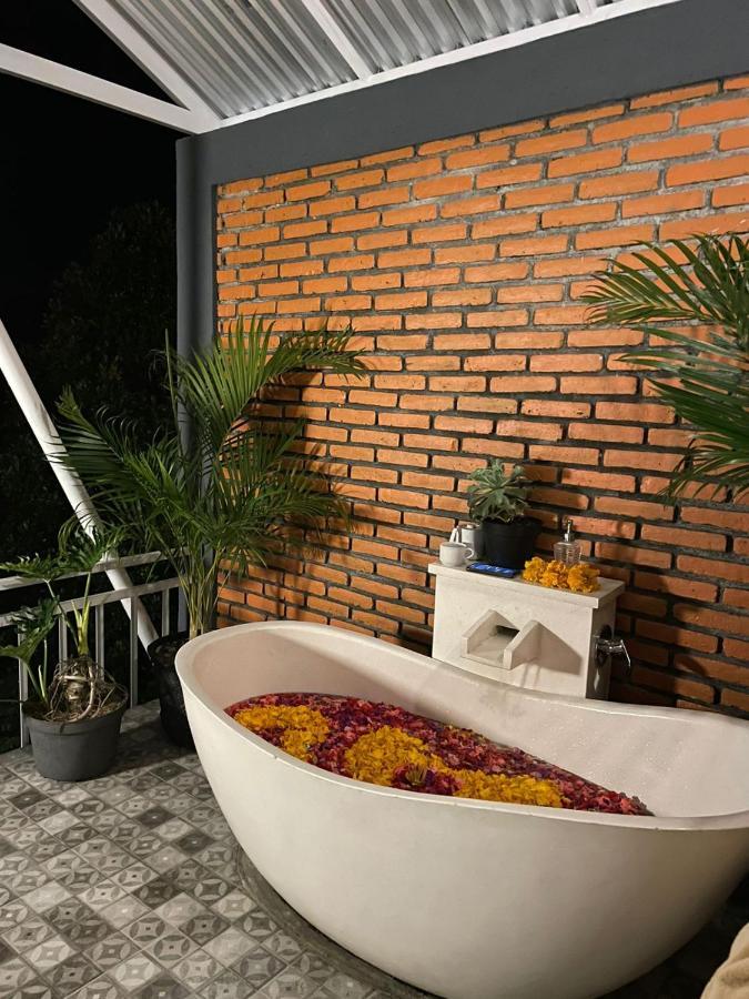 Moondock Luxury Camp Hotel Munduk  Ngoại thất bức ảnh