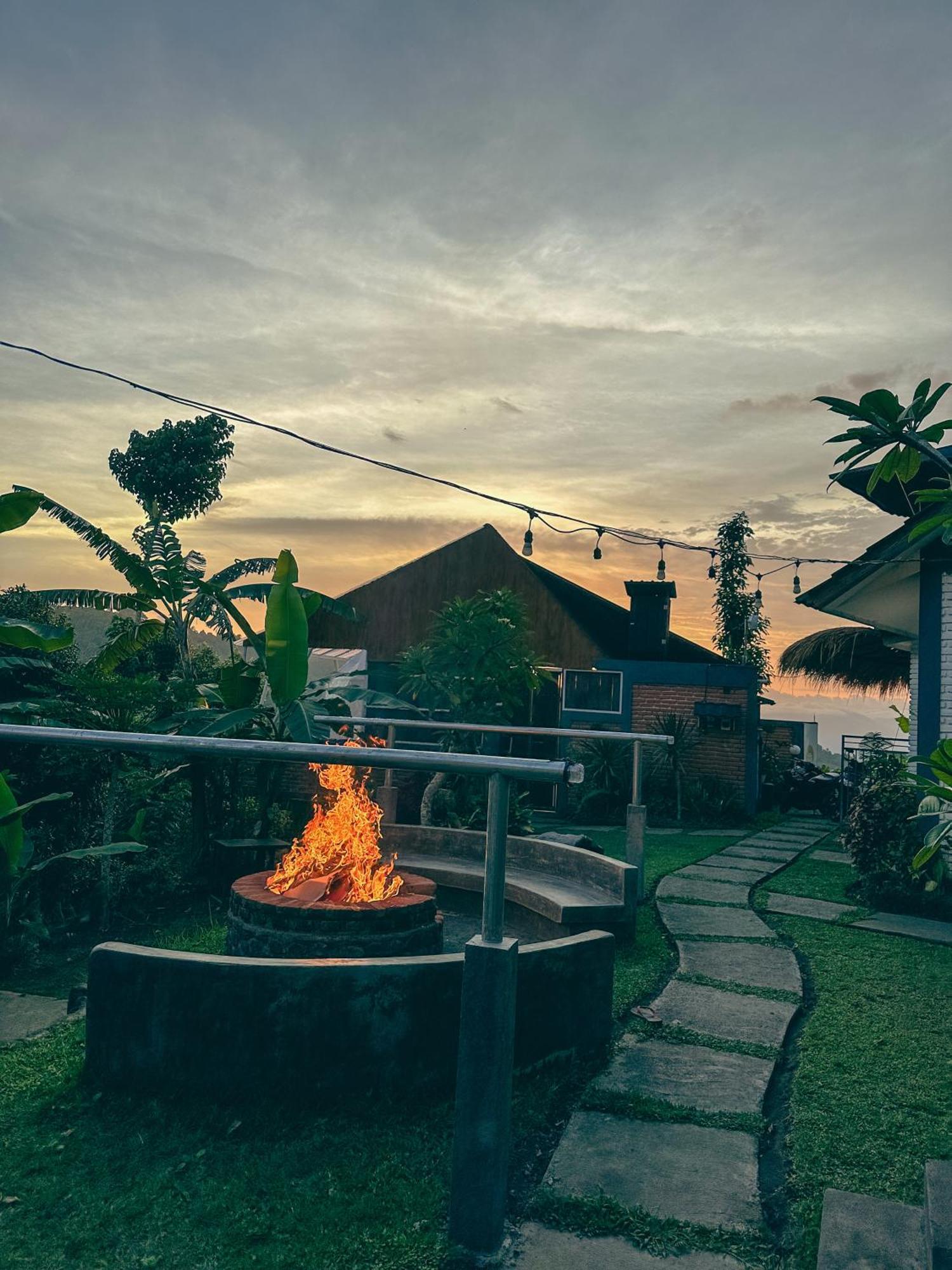 Moondock Luxury Camp Hotel Munduk  Ngoại thất bức ảnh